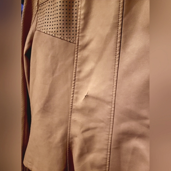 Pink jacket - Picture 2 of 3